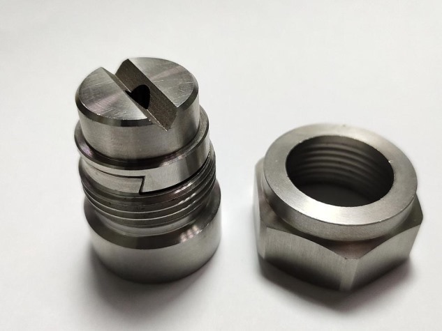 Welded dovetail nozzle